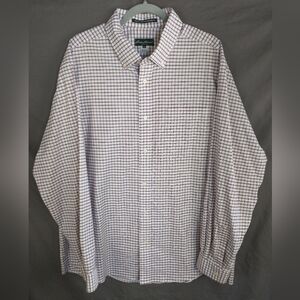 Eddie Bauer 2xl wrinkle resistant relaxed fit button down. Burgundy/white